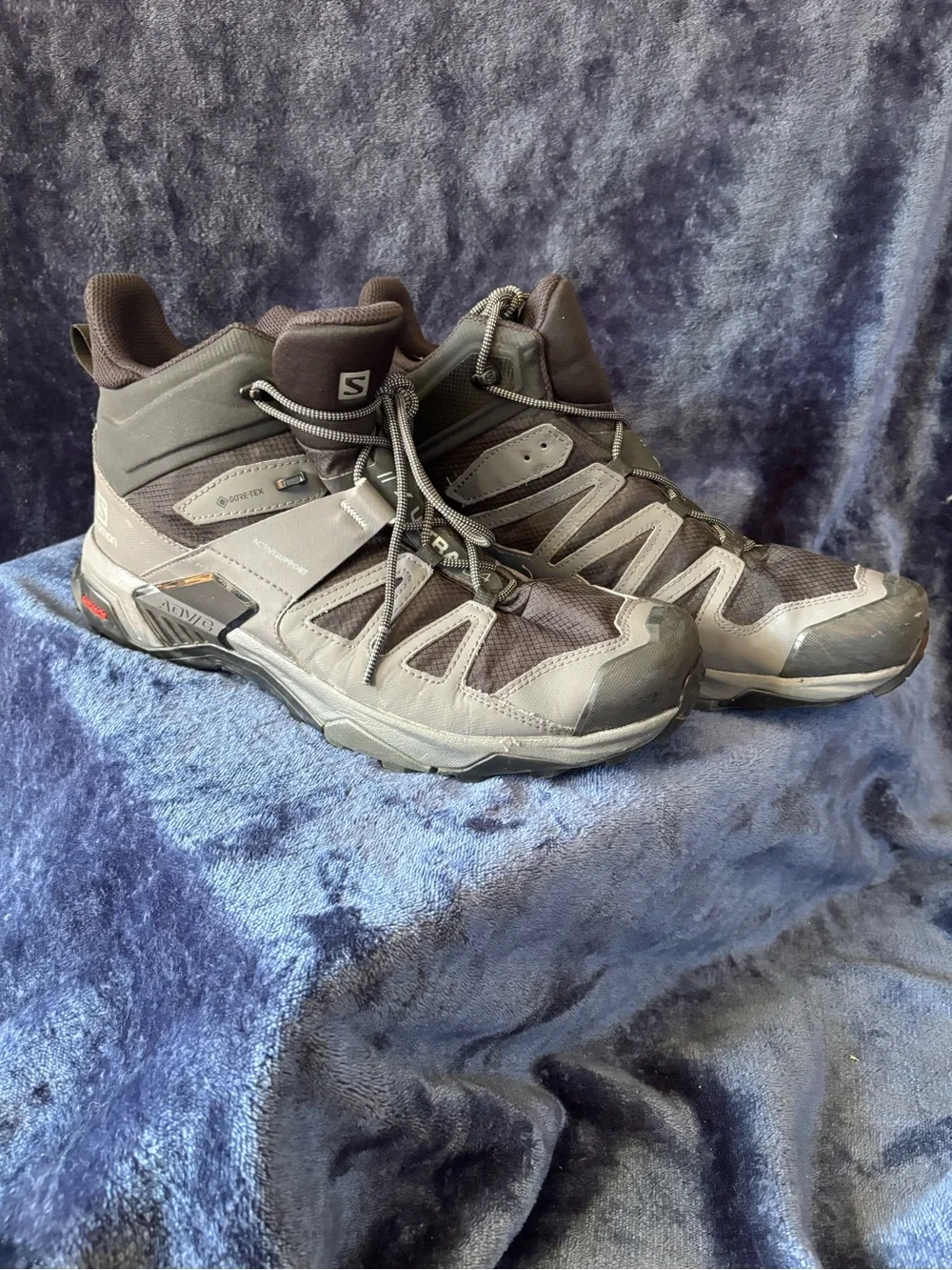 Salomon X Ultra 04 Men's Size 13 Mid-Top Trail Boots in Gray and Black